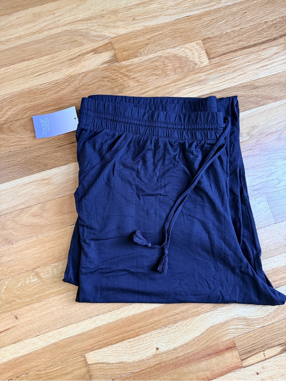 Woman’s brand new stars above  Black Drawstring Lounge Pants - Picture 2 of 2